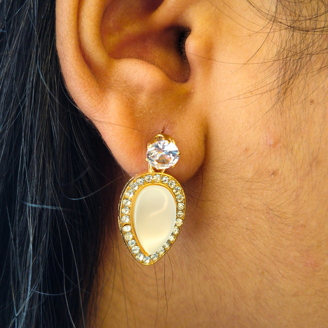 Crystal Pearl Halo Drop Earrings – Classic Elegance for Every Occasion