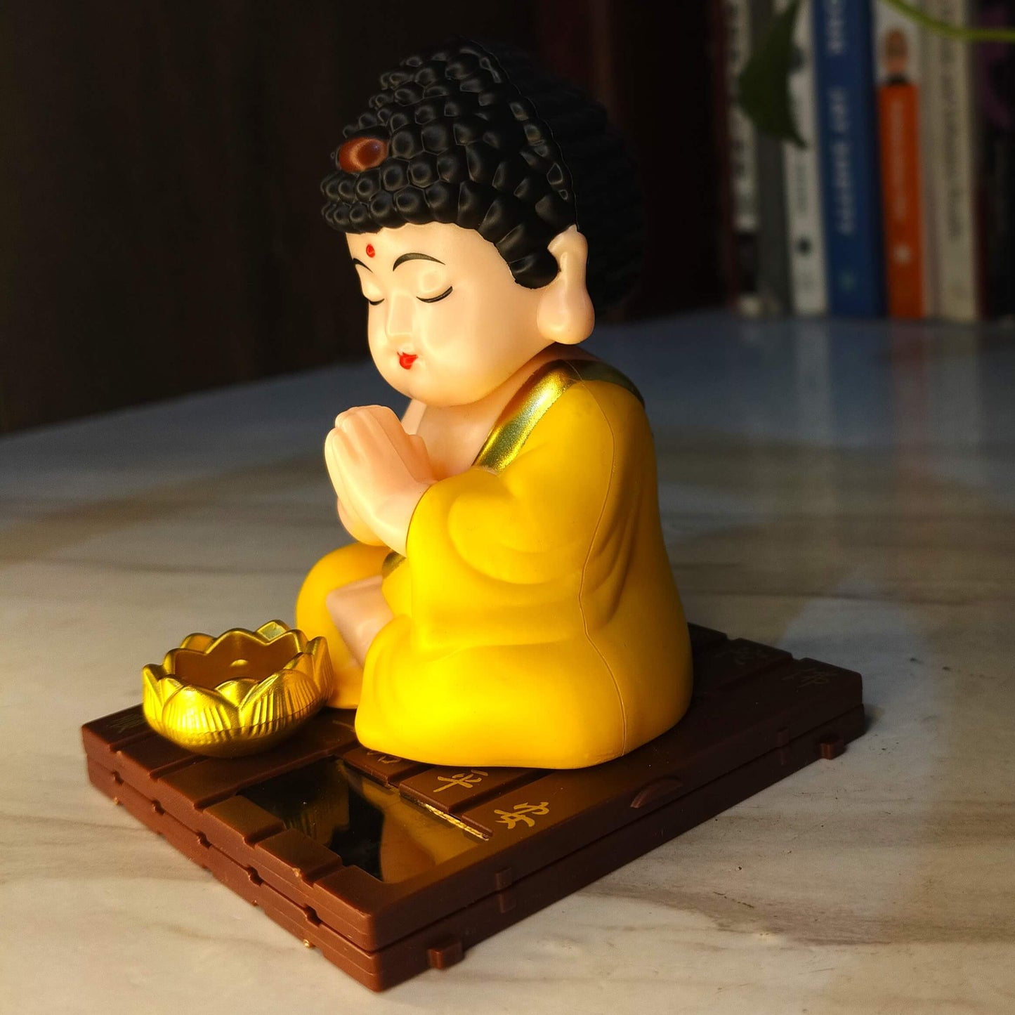 solar powered laughing buddha car dashboard Decor