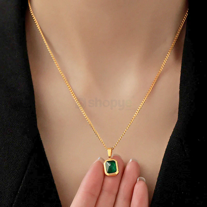 Gold Plated Green Geometric Pendant – Anti Tarnish Stylish Jewelry