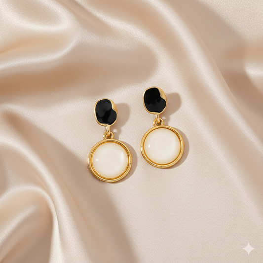 Mon Chéri Dual Tone Drop Earrings – Elegant Black & Pearl White Design