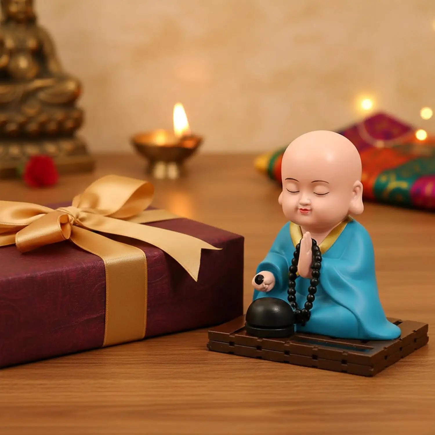 solar buddha moving head idol