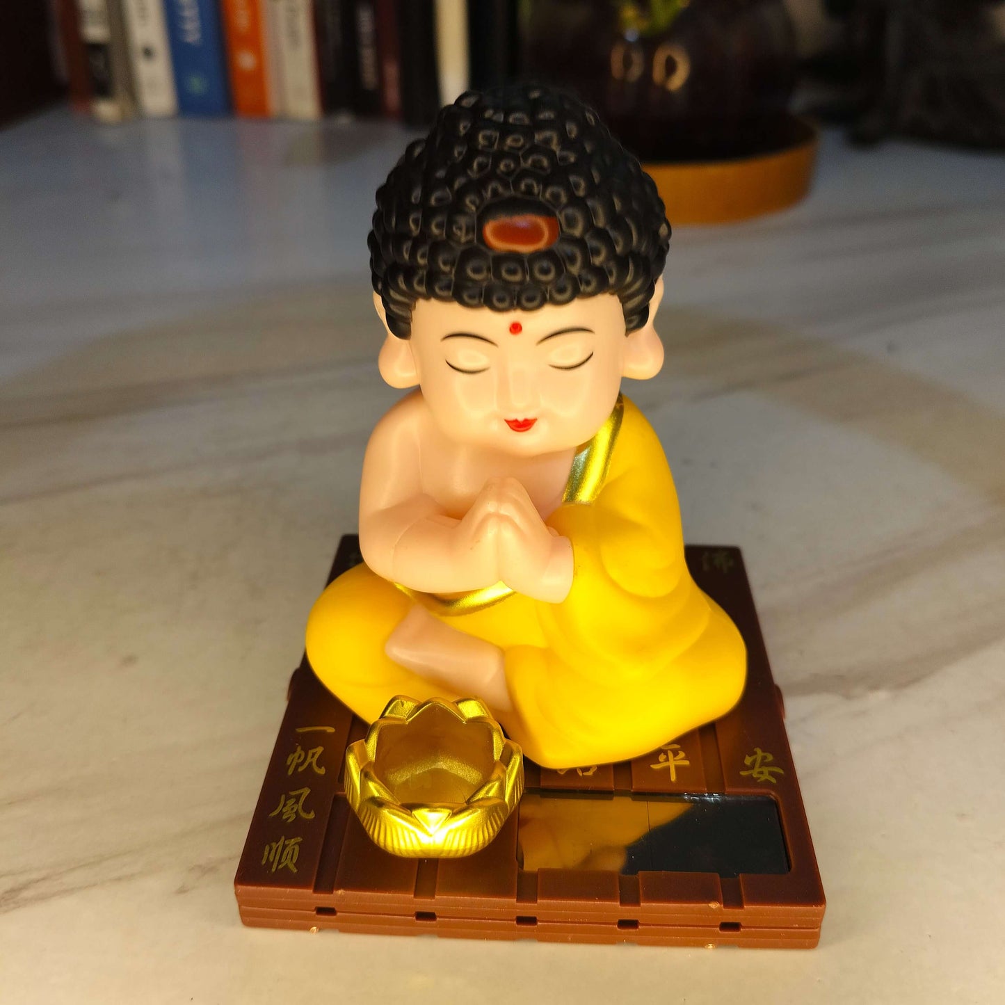 solar powered laughing buddha car dashboard Decor